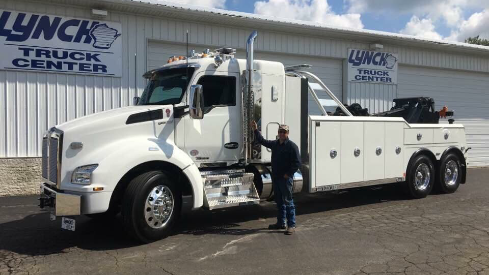 Professional towing and repair by Able Towing of Cortez