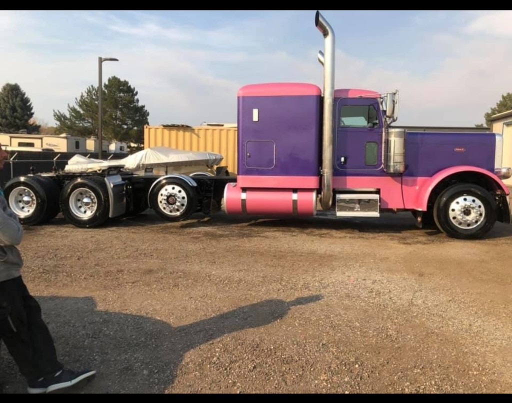 Custom purple and pink Peterbilt truck detail