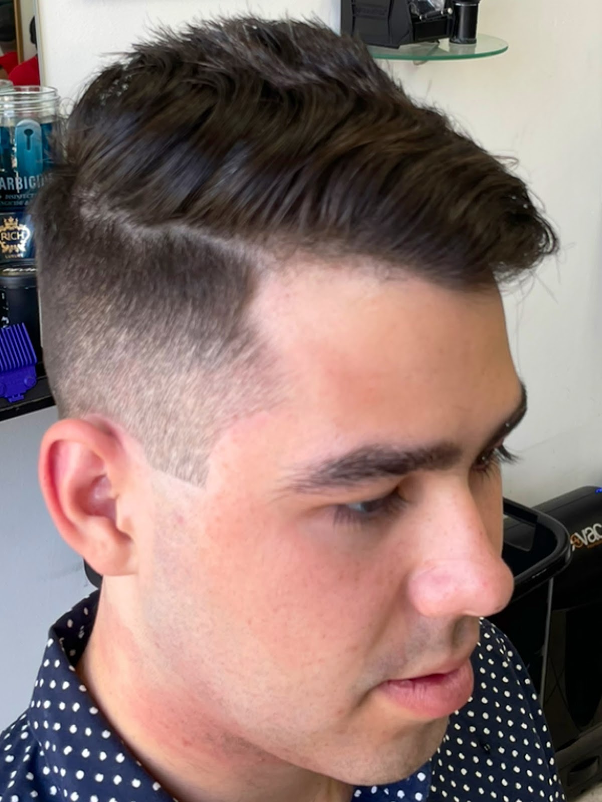 O ST Barbershop atmosphere